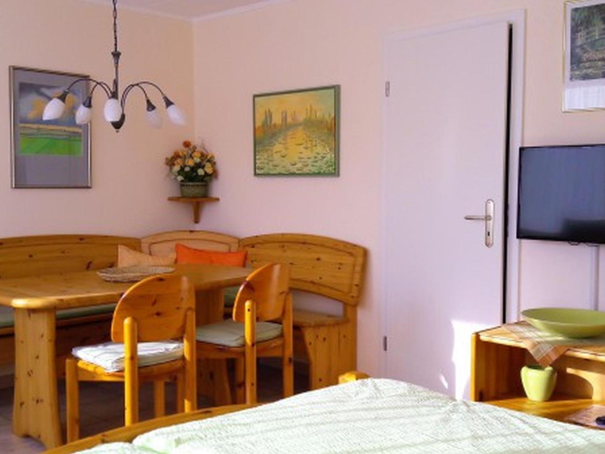 Apartamento Lotte Und Helmut Klanner Daisendorf Exterior foto